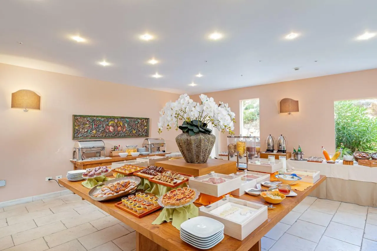 Hotel Cala Lunga La Maddalena  La Maddalena (Sassari)